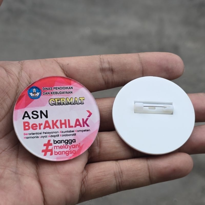 Jual pin ASN BerAKHLAK akrilik | Shopee Indonesia