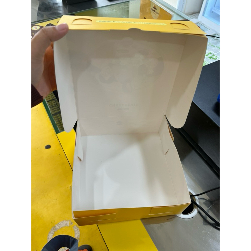 Jual BOX HAMPERS KHUSUS BANDUNG CHEESECUIT | Shopee Indonesia