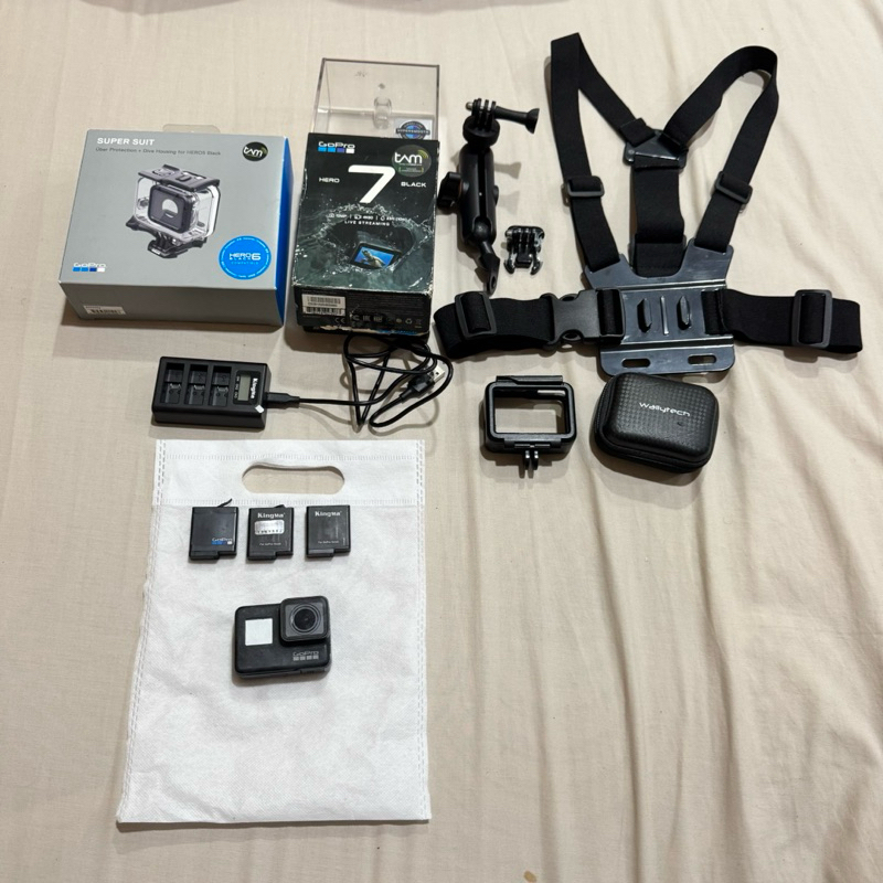 Jual GoPro Hero 7 beserta asesoris | Shopee Indonesia