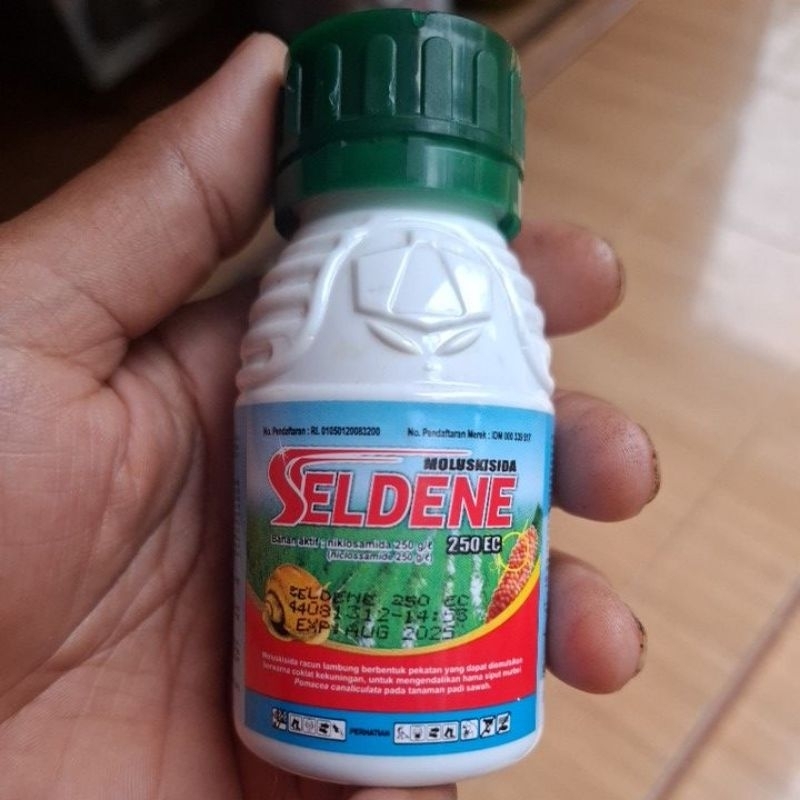 Jual SELDENE 250EC Racun keong 100ml original | Shopee Indonesia
