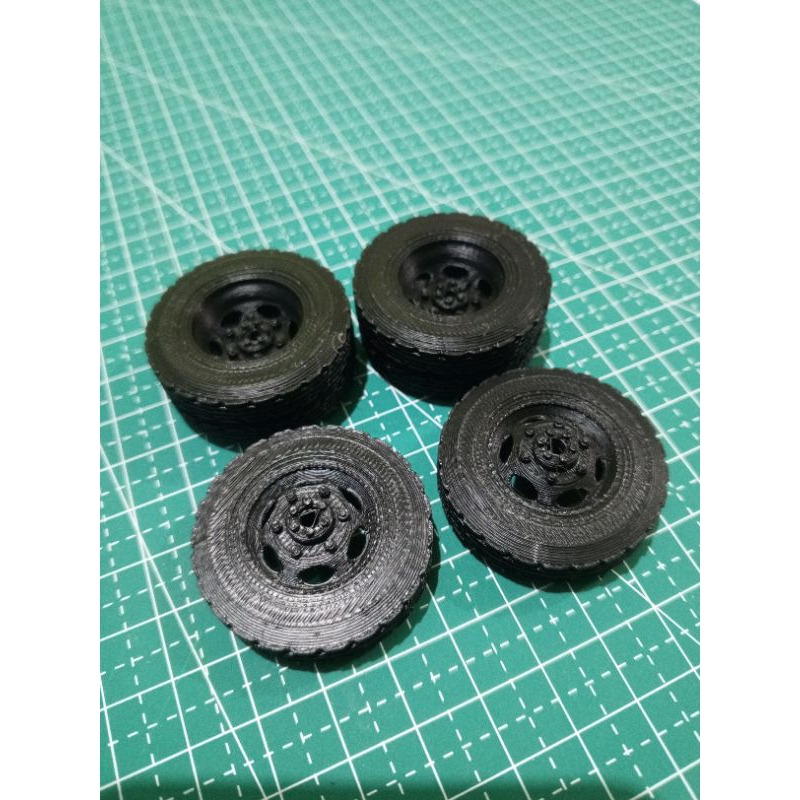 Jual Ban bus miniatur RKC untuk bus ukuran 36 cm | Shopee Indonesia