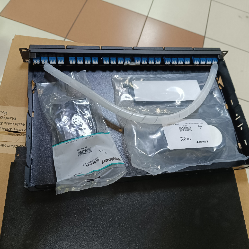 Jual panduit patch panel fiber optik FMT1 + CPPL24WBLY OTB fiber optik ...