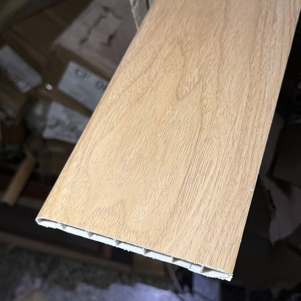 Jual PLINT LANTAI PVC LIST PLANK LIS SKIRTING DINDING PARKIT PADAT ...