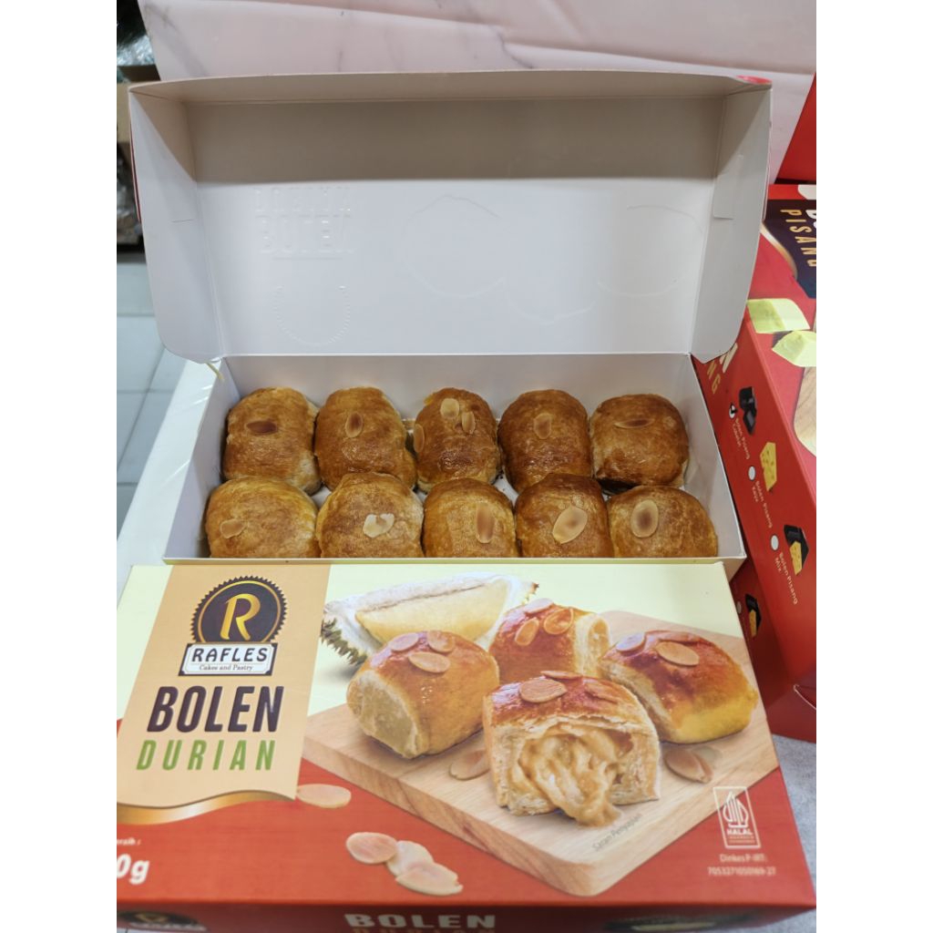 Jual BOLEN PISANG PREMIUM RAFLES OLEH OLEH BOGOR | Shopee Indonesia