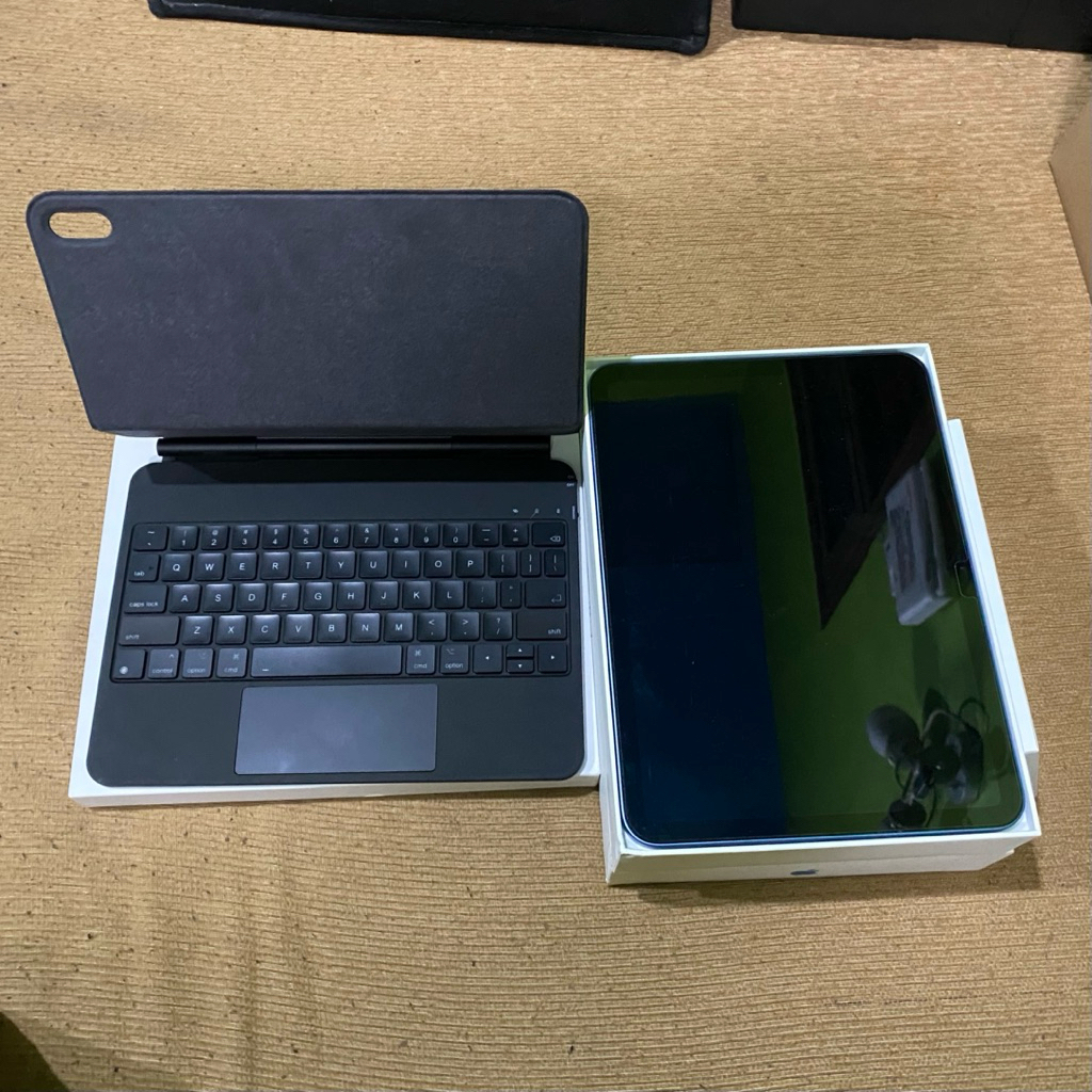 Jual Ipad gen 10 256 gb ex ibox + Magic Keyboard universal | Shopee ...