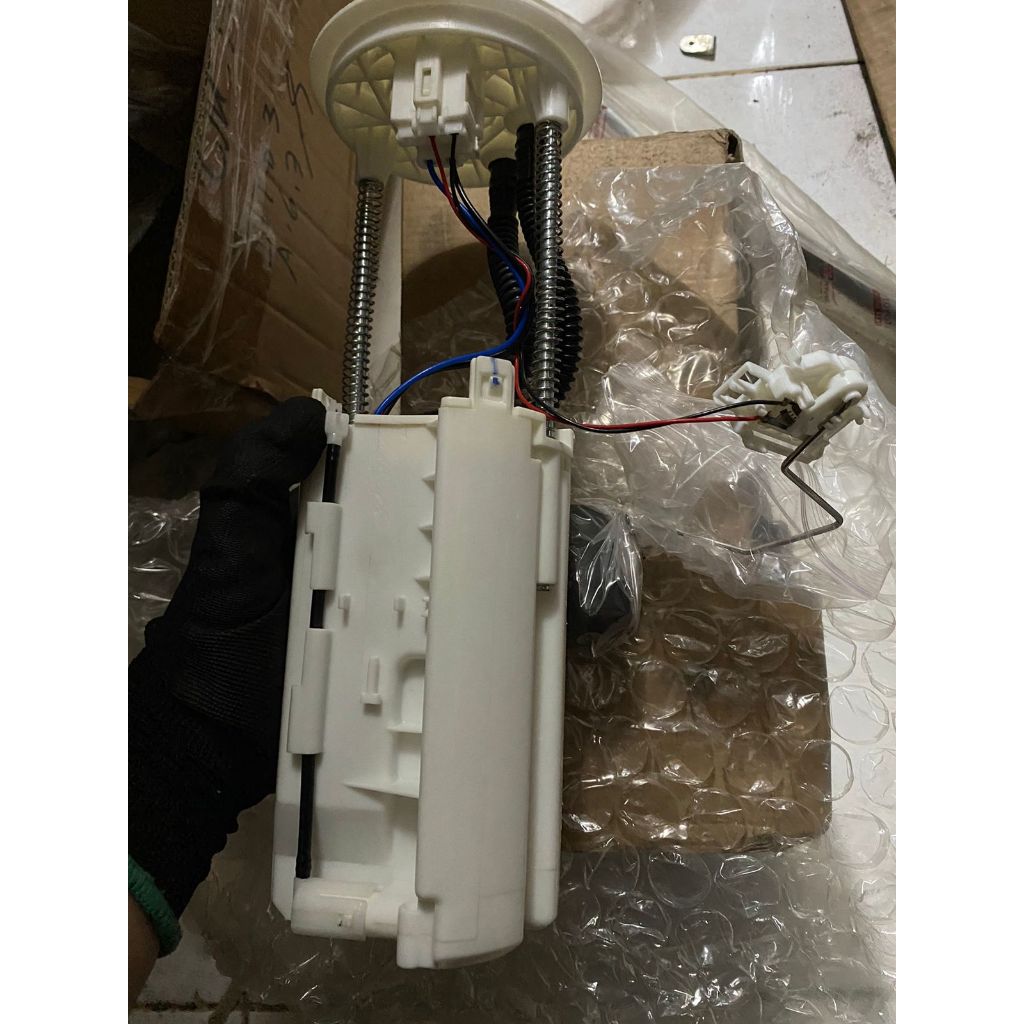 Jual FUEL PUMP ASSY / POMPA BENSIN KOMPLIT TOYOTA INNOVA INOVA BENSIN ...