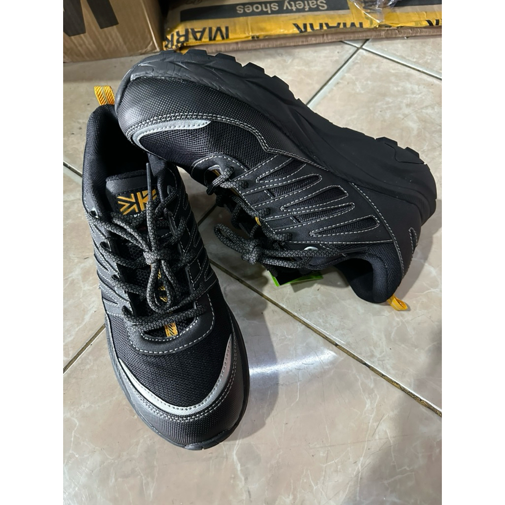 Jual Sepatu Safety Shoes Karimor Gelert List Scotlight | Shopee Indonesia