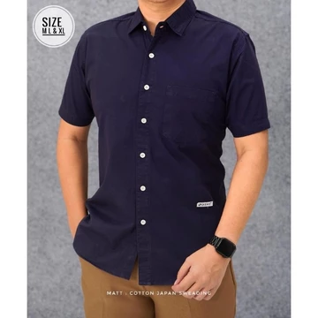 Kemeja Polos Pria Lengan Pendek Slim Fit Azwr Bahan Katun Sweading Jepang