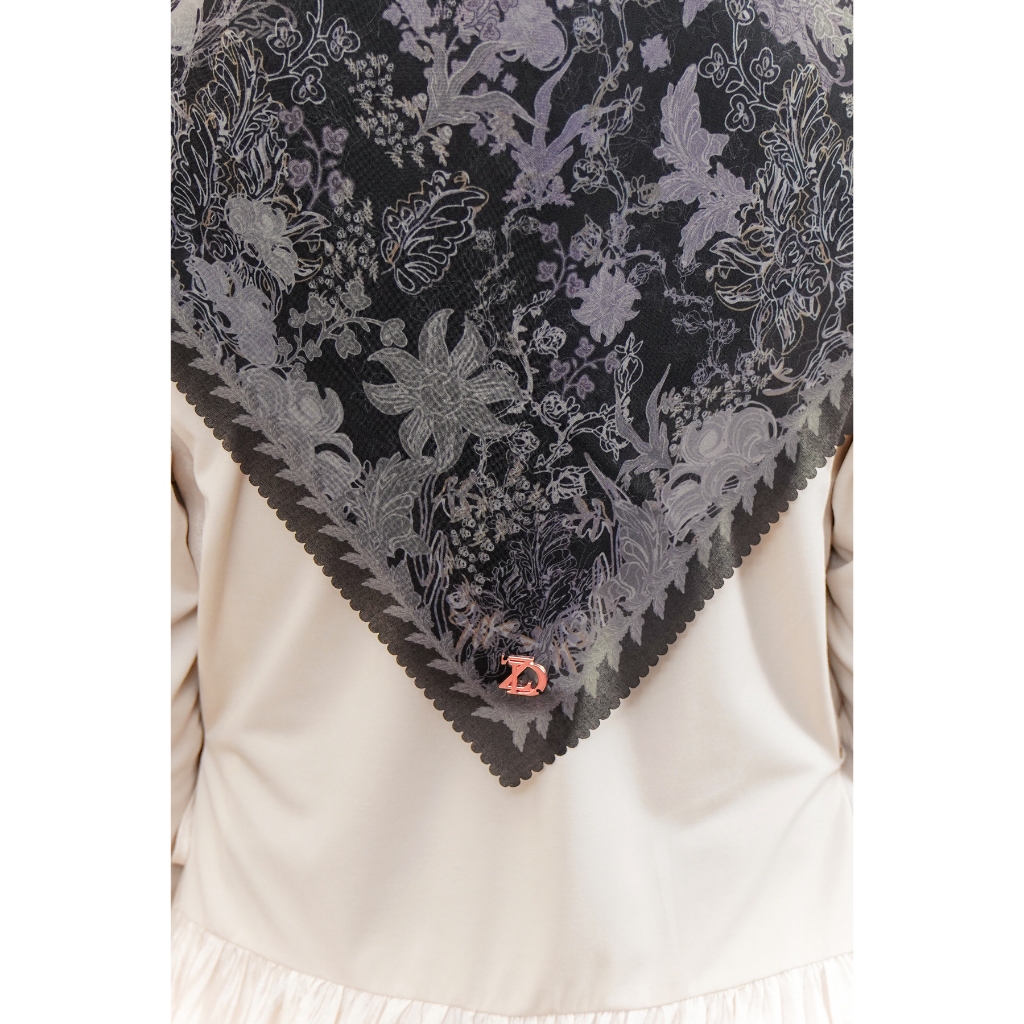 ZYTADELIA Amira Scarves Series Printed Scarf Hijab Segi Empat Hijab Aire Voile Hijab Premium Hijab Motif