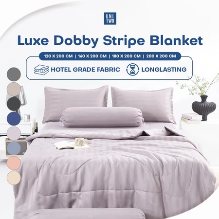 Bed Cover Hotel Motif Salur