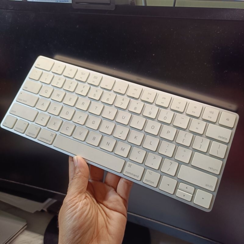 Jual wireless Keyboard original Apple gen 2 | Shopee Indonesia