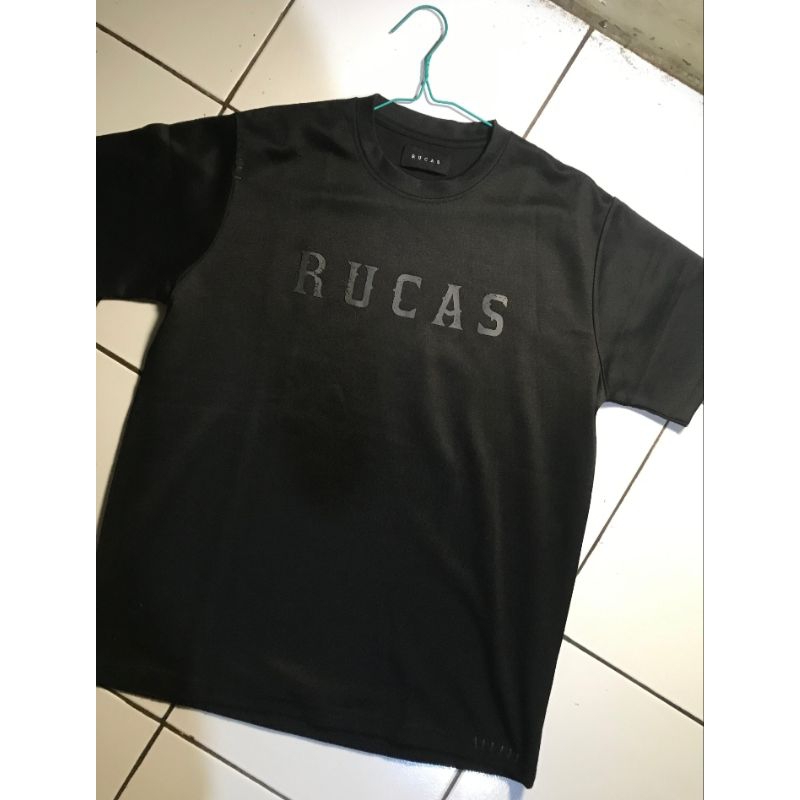 Jual Rucas initial black on black | Shopee Indonesia