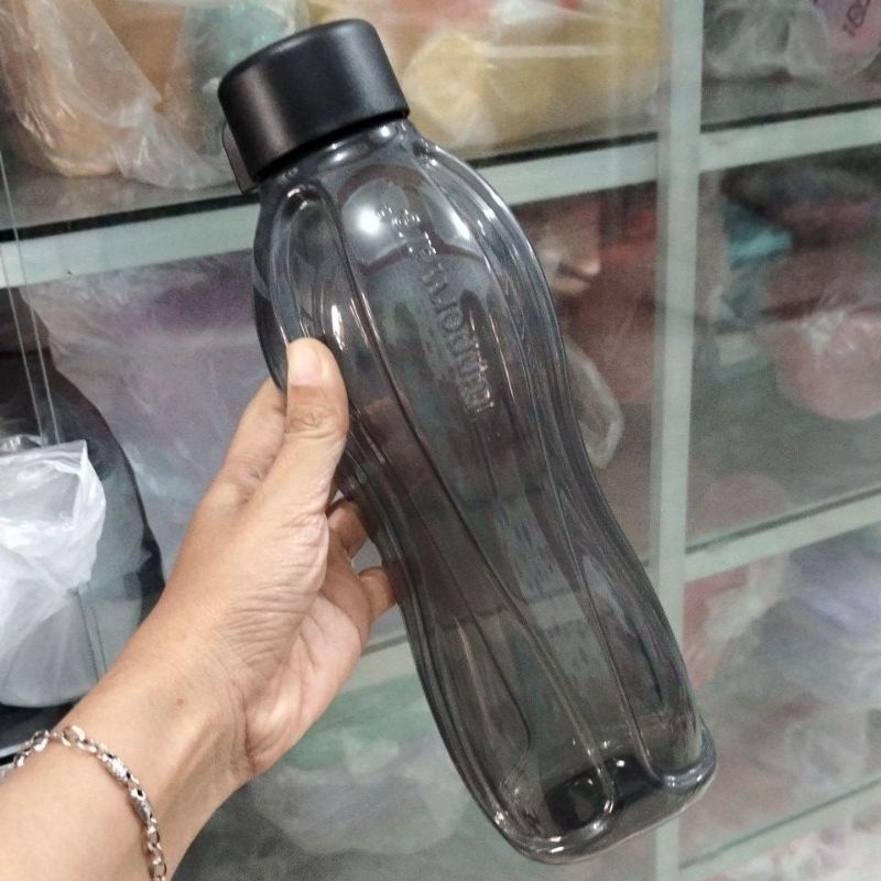 Jual Botol minum eco family tutup ulir tupperware 1 liter hitam ...