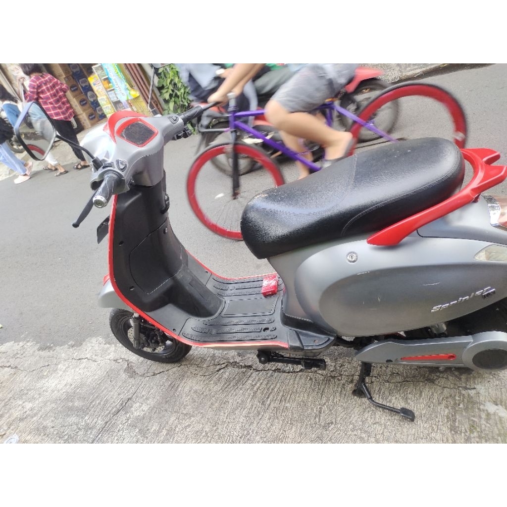 Jual Motor listrik exotic sprinter upgrade litium / Molis Exotic warna ...
