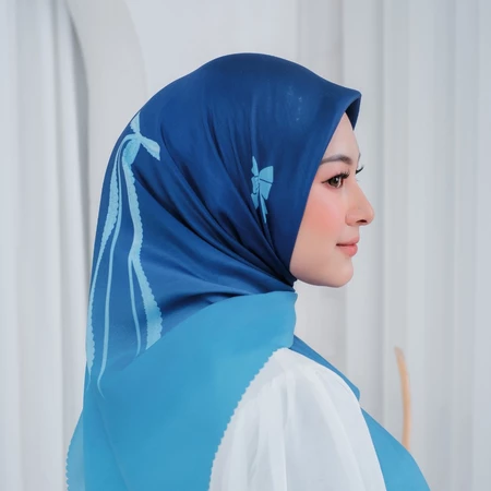 Hijab Voal Motif Gradasi