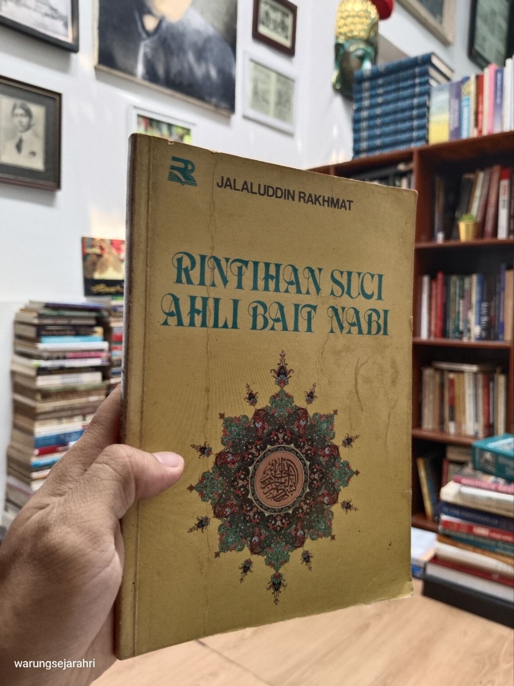 Jual RINTIHAN SUCI AHLI BAIT NABI - Jalaluddin Rakhmat | Shopee Indonesia