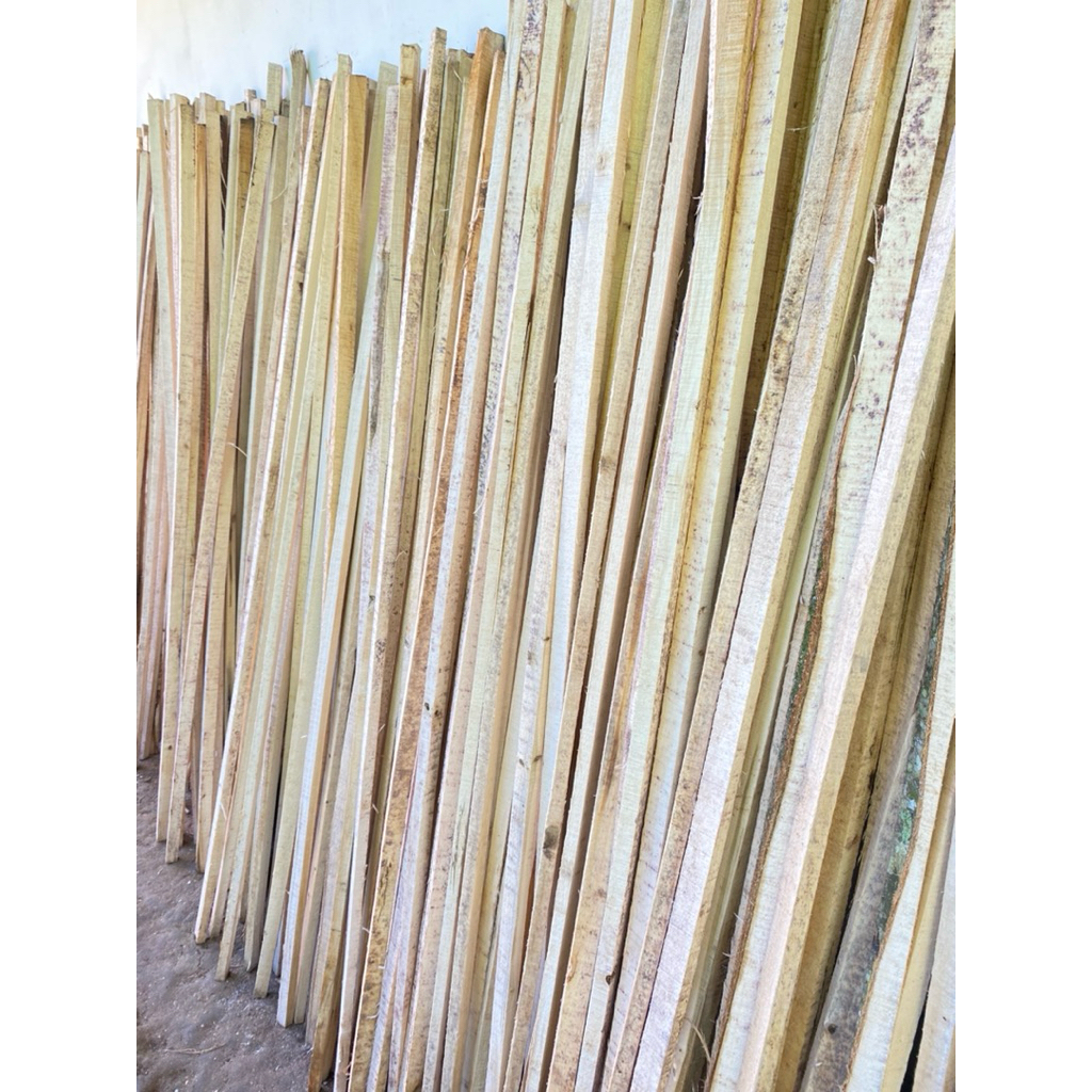 Jual (1 ikat ) kayu reng kasar 2x3x200cm isi 10 batang | Shopee Indonesia