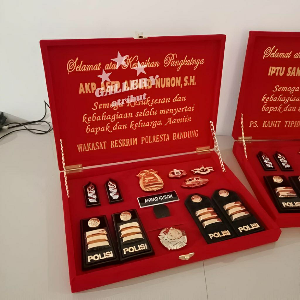 Jual satu set pangkat PDH PDU akp polisi plus box custom ucapan ...