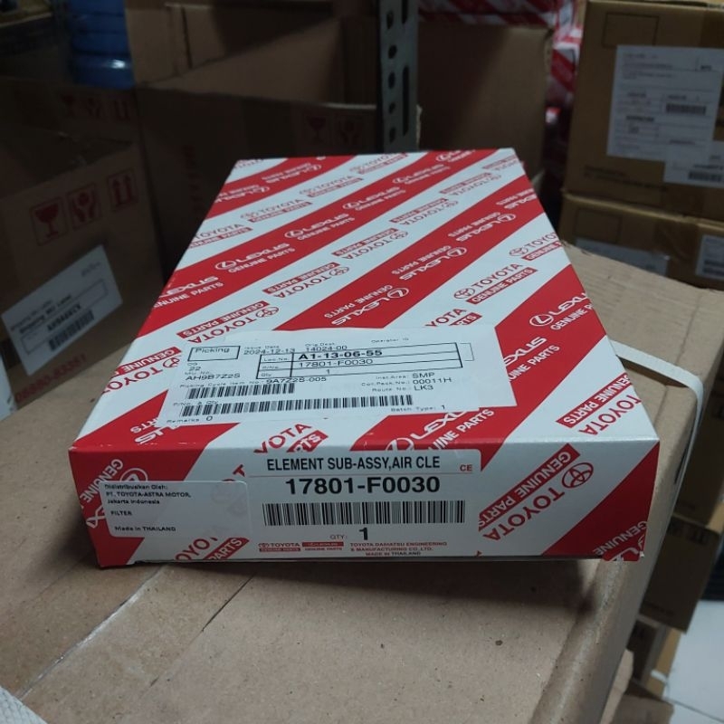 Jual filter udara , air cleaner innova zenix original toyota | Shopee ...