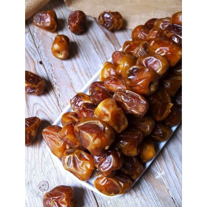Jual kurma kallas rasa manis dan legit kemasan 1 kg | Shopee Indonesia