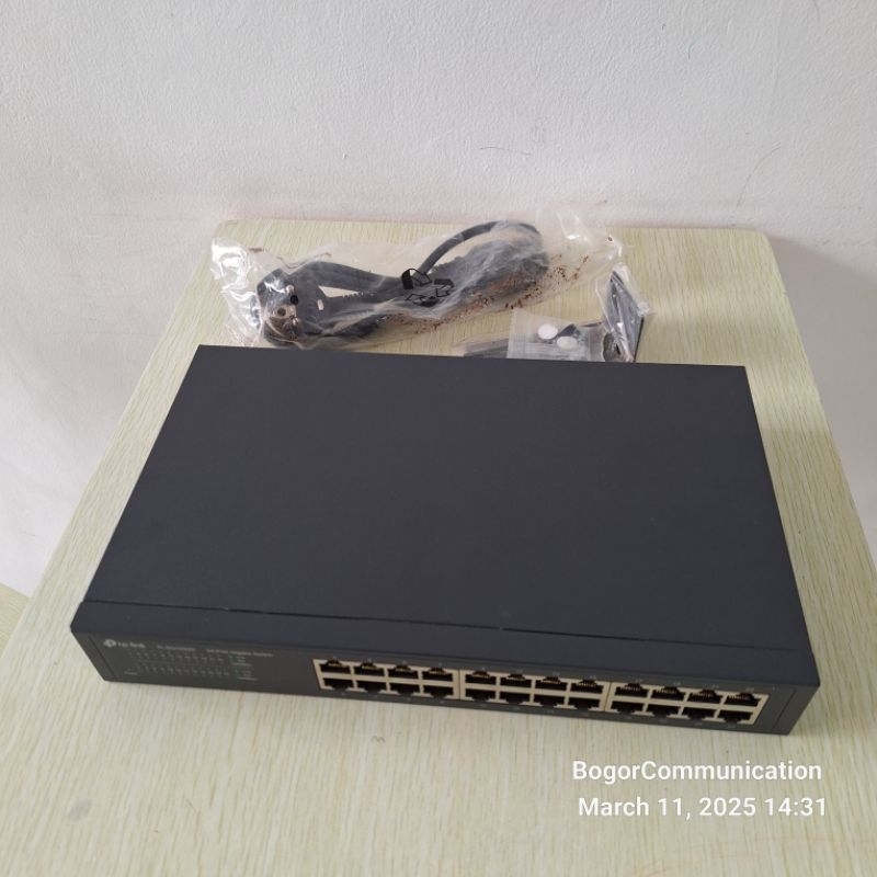 Jual Switch Gigabit LAN TP-Link 24 Port 1Gbps Ethernet Network | Shopee ...