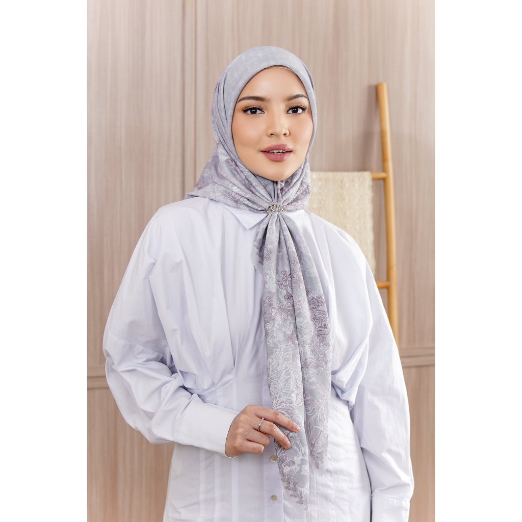ZYTADELIA Amira Scarves Series Printed Scarf Hijab Segi Empat Hijab Aire Voile Hijab Premium Hijab Motif