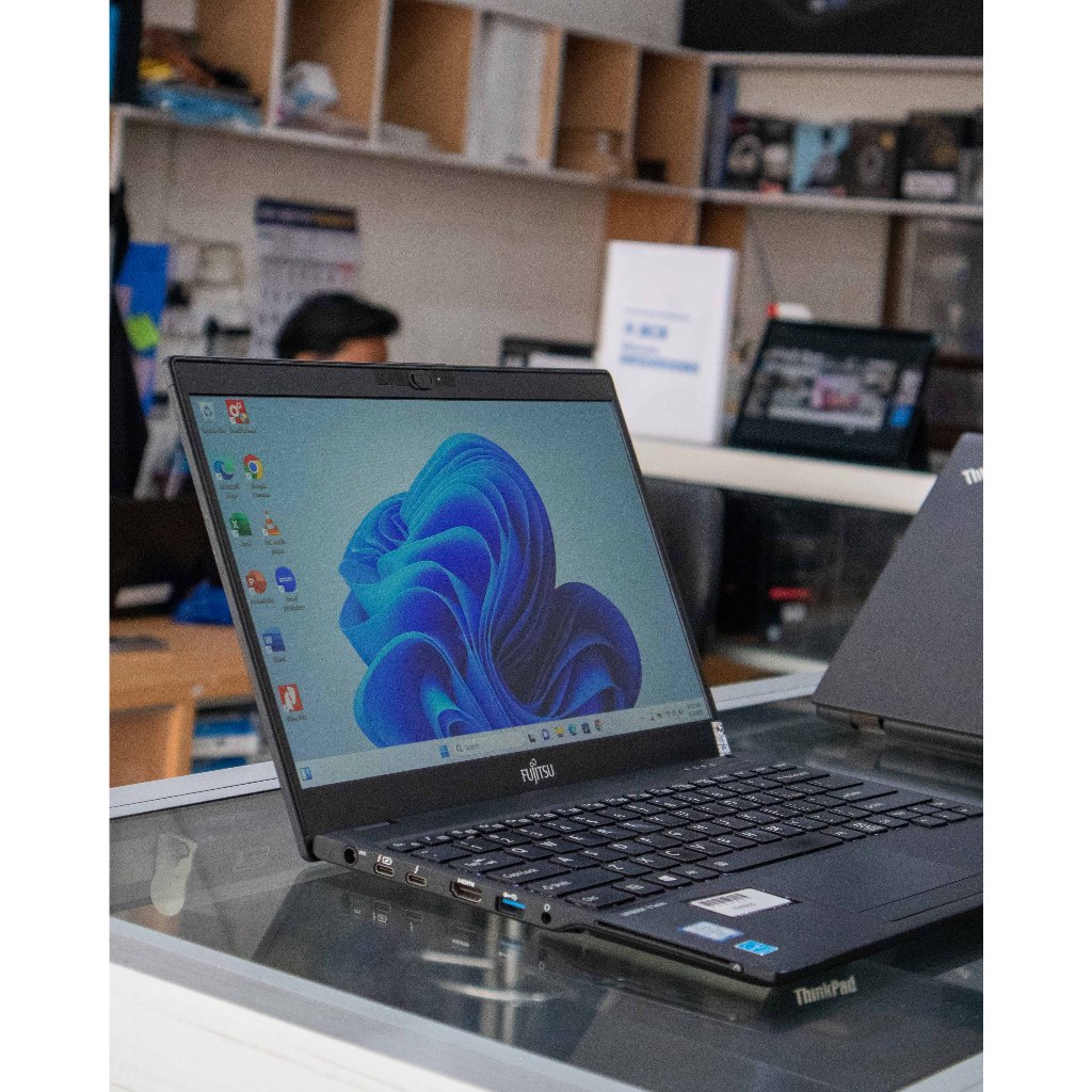 Jual Laptop Fujitsu U939 Core i7 Gen 8 Ram 16 GB SSD 1 TB Layar 13