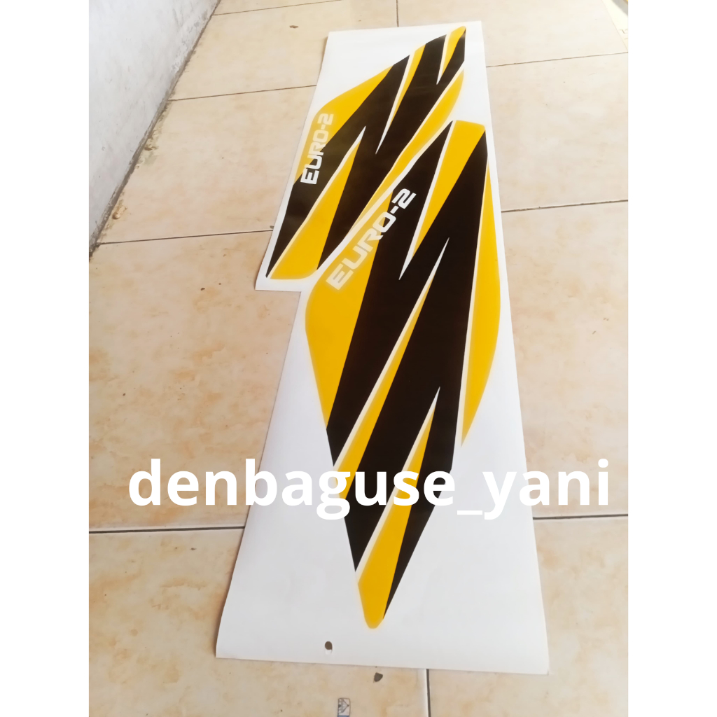 Jual Stiker Pintu Isuzu Elf Euro2 Nkr71 Nhr55 / sticker Isuzu elf nkr ...