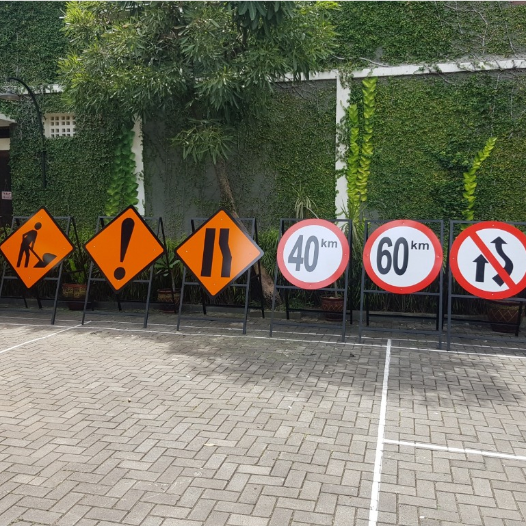 Jual Rambu Rambu Peringatan Pekerjaan Jalan - Pekerjaan Proyek Ukuran ...