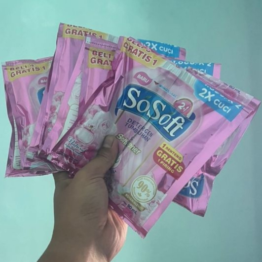 Jual (2 RENTENG) So Soft Detergent Cair/Liquid Saset Twinpack Isi 32 ...