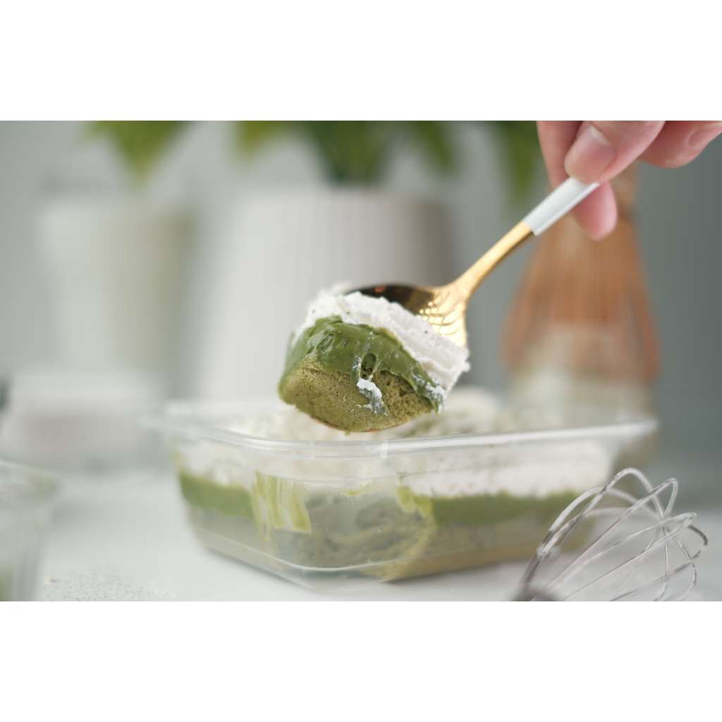 Jual Greeni (Premium Matcha + Elle Vire Whipping Cream) Cake to-go ...