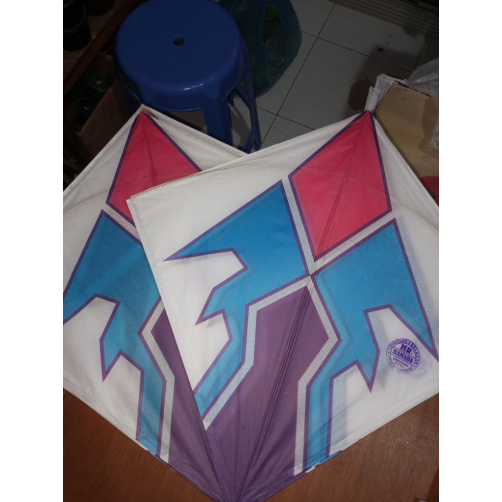 Jual LAYANGAN SUKOI SUKABUMI UK 57 X 50 KWALITAS STELAN / 100 PCS ...