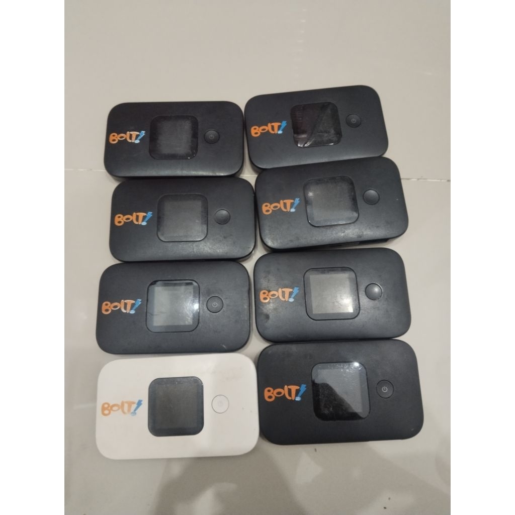 Modem wifi Huawei 5577 Logo Bolt Unlock all operator 4G dan by pass ( bisa untuk kartu Hifi Air)