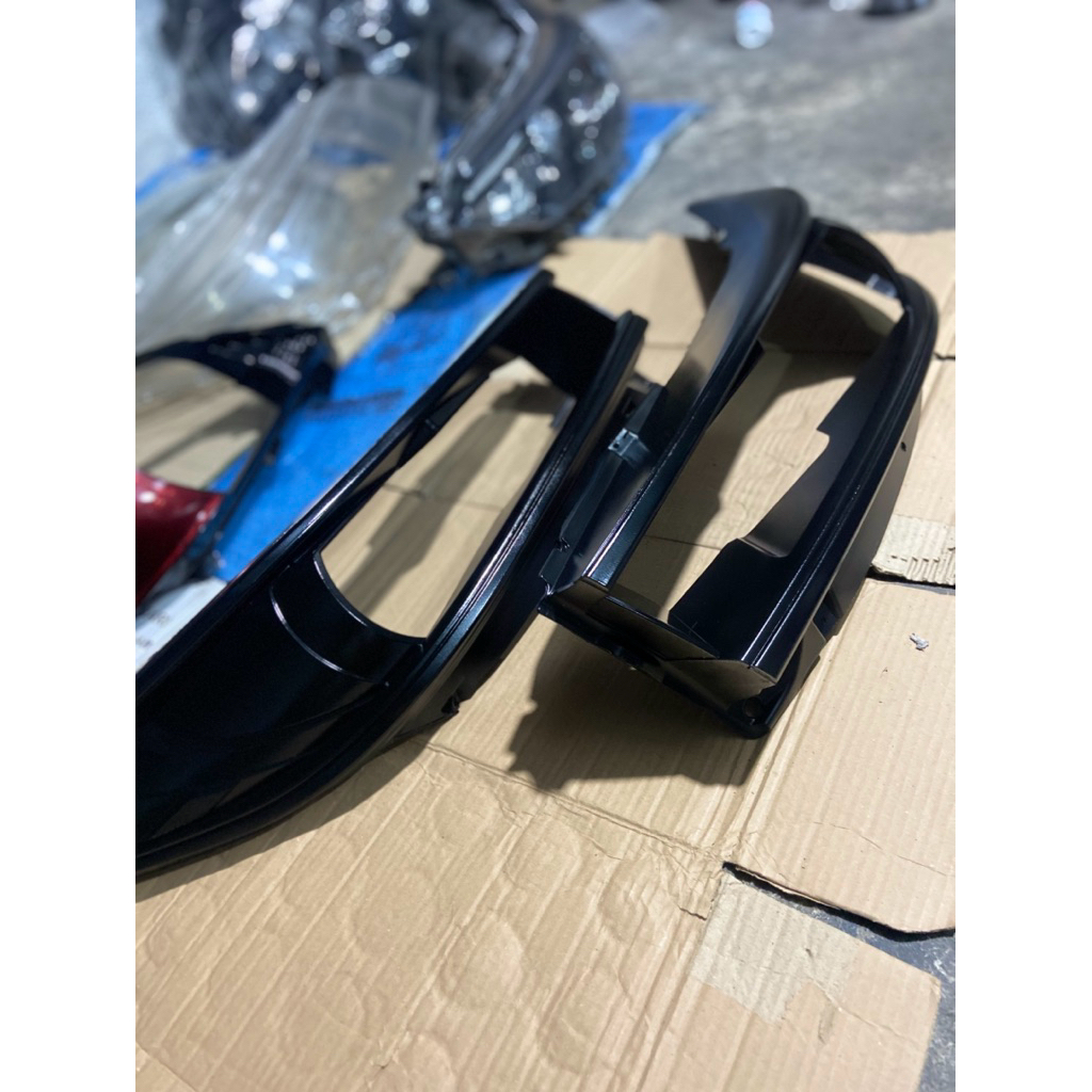 Jual Frame Kacamata Headlamp Lampu Depan Mobil Toyota Innova Reborn ...