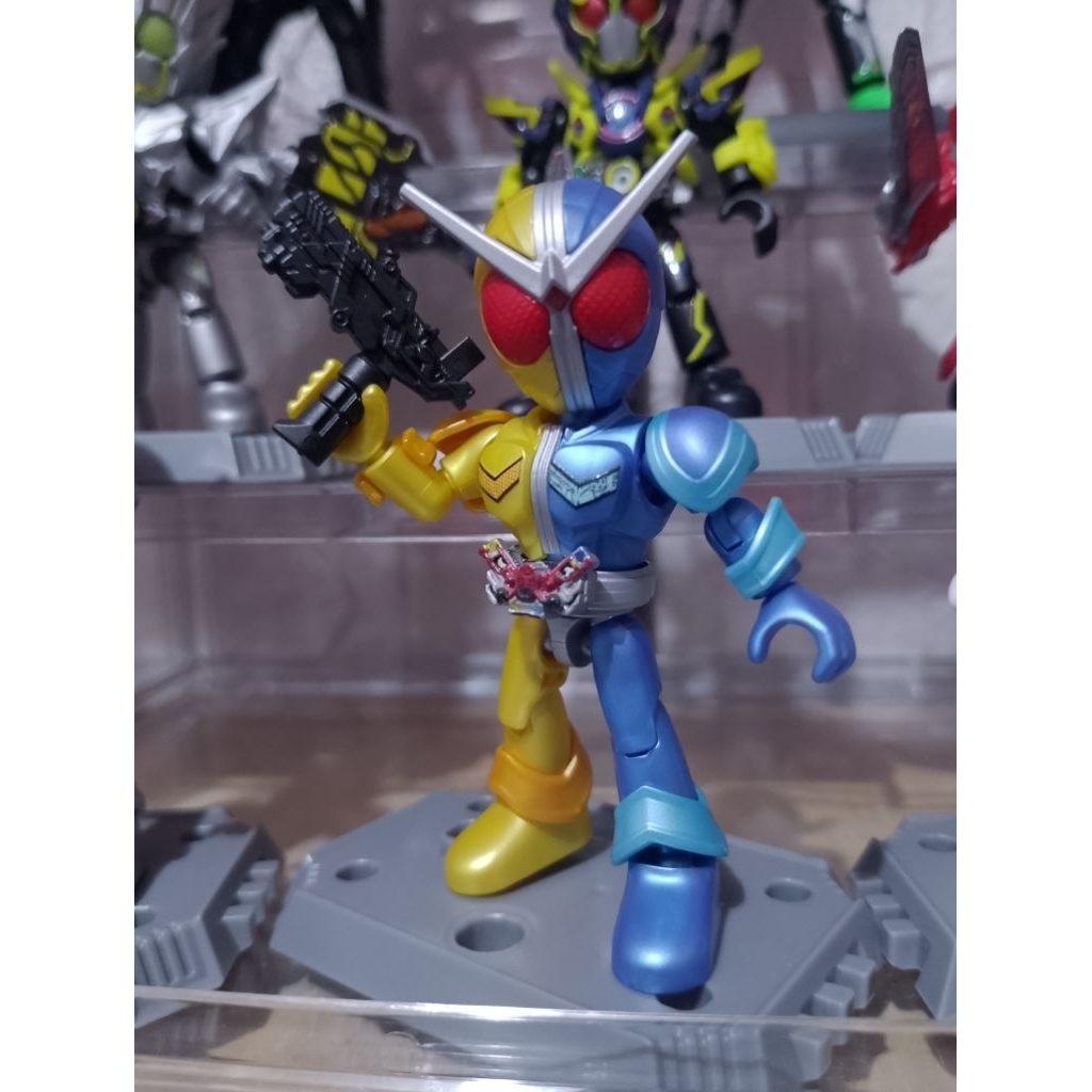 Jual blokees Kamen rider W kuning | Shopee Indonesia