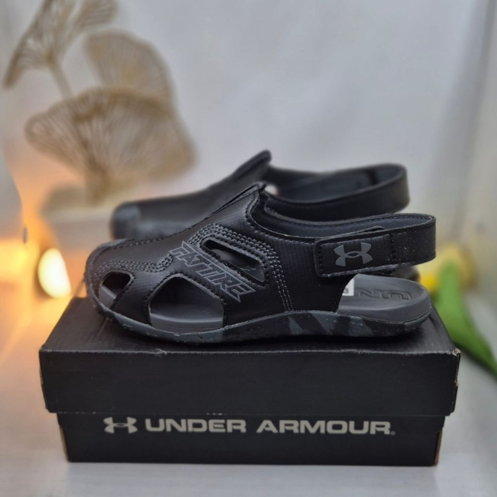 SANDAL SEPATU ANAK UNDER ARMOUR FAT TIRE KIDS SANDALS UNISEX ORIGINAL