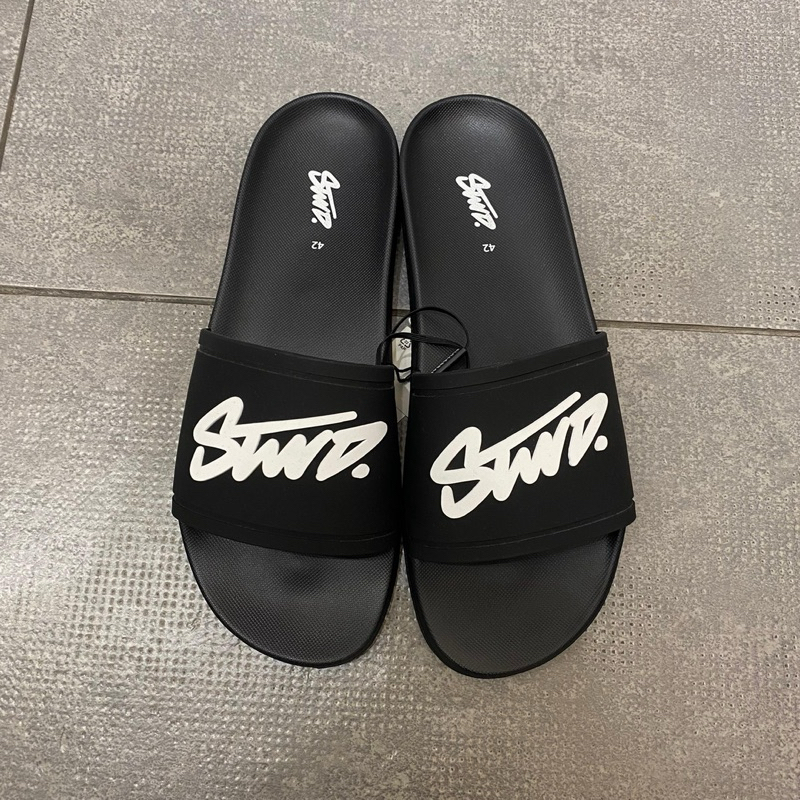 Jual Jastip. Sendal Pull&Bear Logo (Man) BEST SELLER!! | Shopee Indonesia