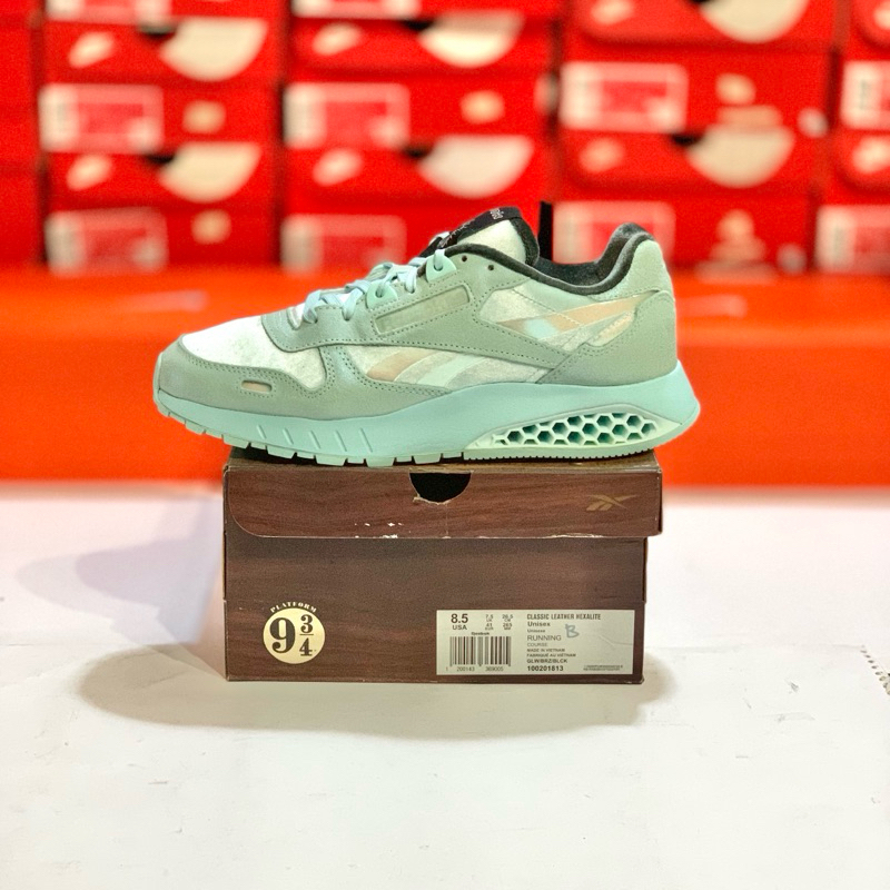 Jual SEPATU SNEAKERS REEBOK CLASSIC LEATHER HEXALITE ORIGINAL