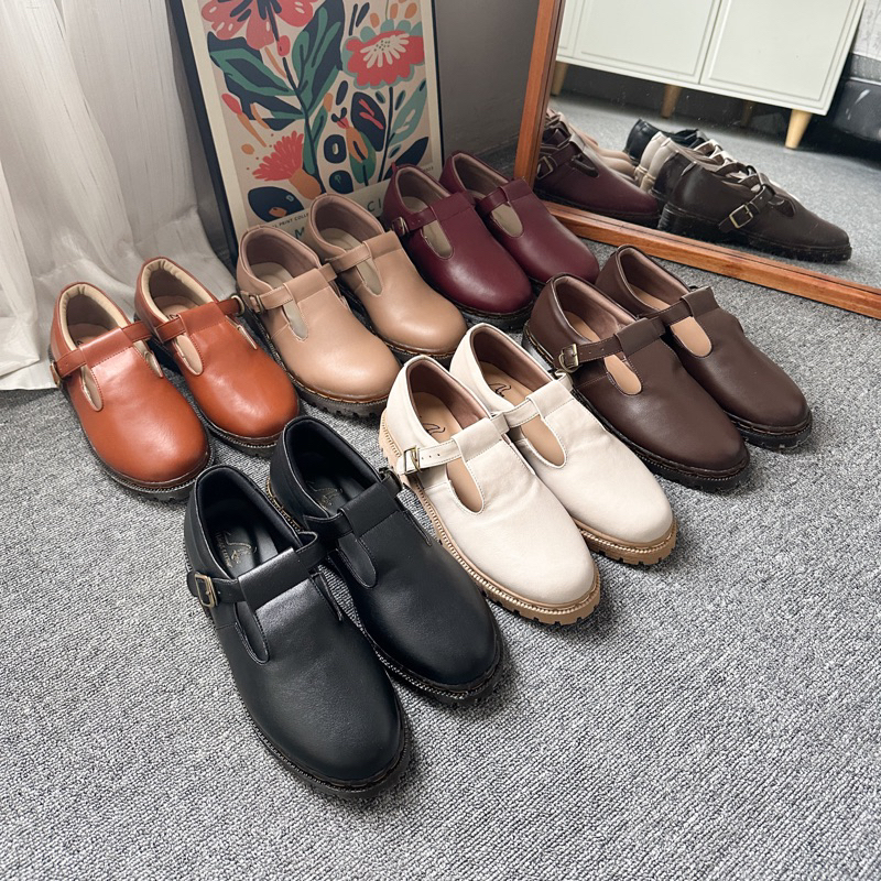Jual MARYJANE DOCMART - Sepatu wanita/ Docmart wanita/ Loafer/ mary ...