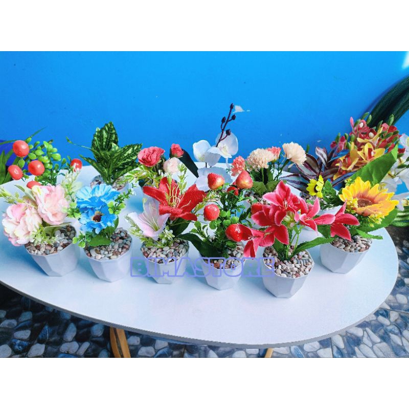 Jual PAKET 10 PCS BUNGA HIAS+POT /BUNGA HIAS DINDING ARTIFICIAL/BUNGA ...