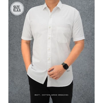 Kemeja Polos Pria Lengan Pendek Slim Fit Azwr Bahan Katun Sweading Jepang