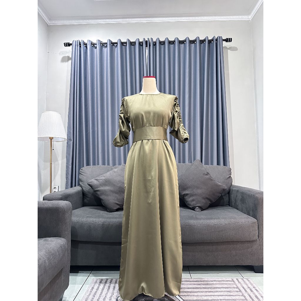 dress bahan satin 5 Pilihan Tampil Elegan dengan Dress Satin  HIJUP Magazine