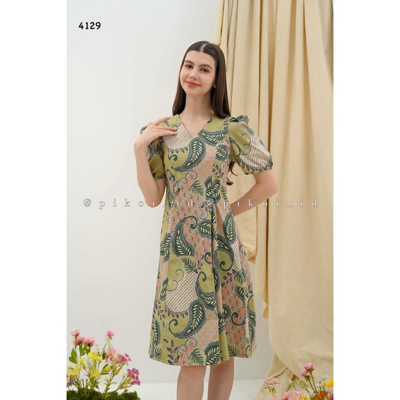 dress batik wanita modern Jual Dress batik wanita modern lengan pendek / Midi dress wanita v neck  batik pastel / 319