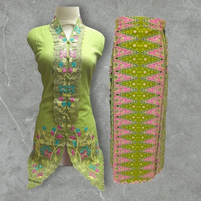 Jual Set kebaya encim dan rok tumpal Betawi // kebaya encim dewasa ...