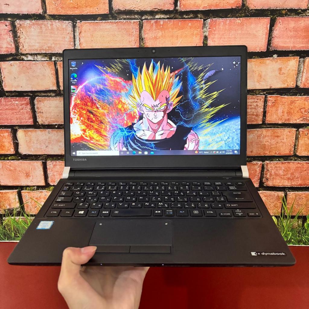 Jual Laptop Slim Toshiba Dynabook R73 Intel i7 i5 GEN 7 / GEN 6 8GB ...