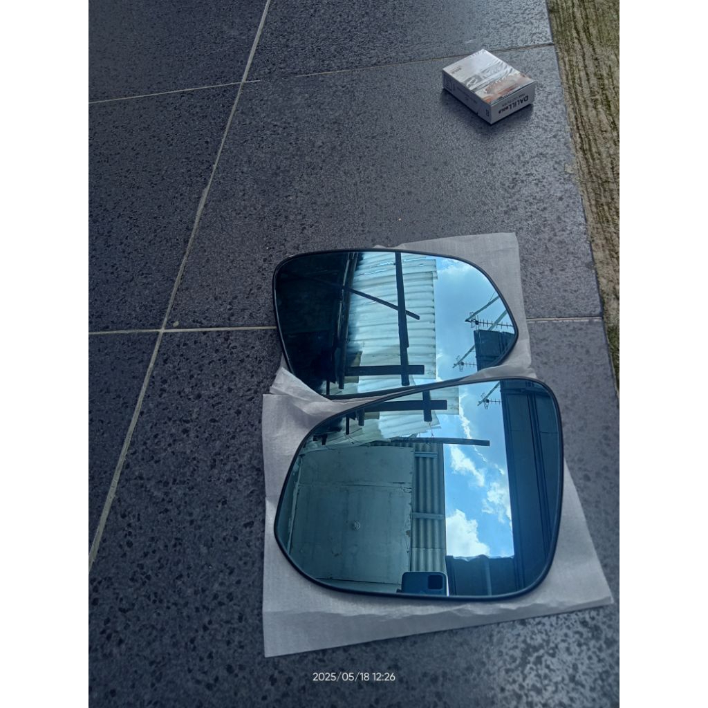 Jual Kaca spion Innova reborn original | Shopee Indonesia