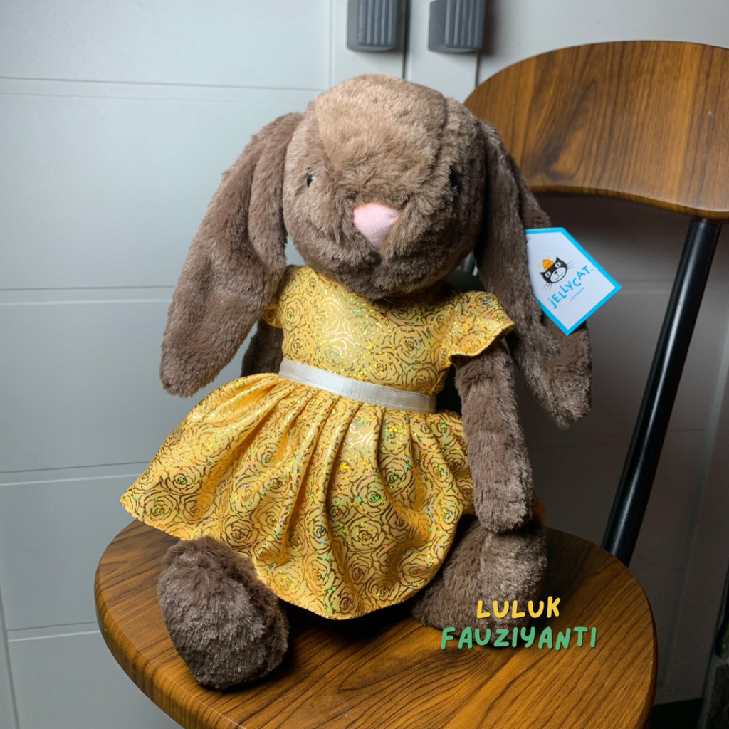 Jual Jellycat Imperfect Medium Chocolate Bunny Free Dress (NEW ...