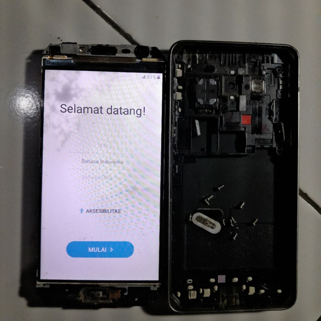 Jual UNIT SAMSUNG J2 PRIME TINGGAL NAIK TOUCSCREEN LCD BERCAK KAYA DI ...