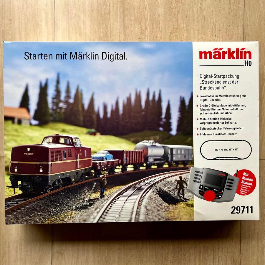 Jual Starter Set Marklin #29711 Diesel Locomotive with Freight Wagons ...
