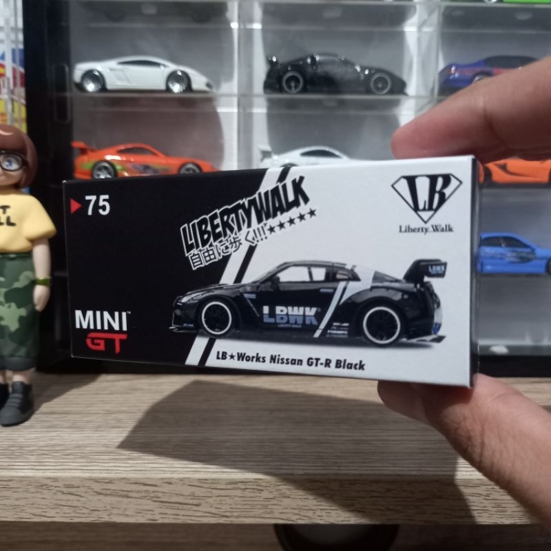 Jual Custom Box #75 Nissan GT-R R35 LBWK Black Nagoya Exclusive MiniGT ...